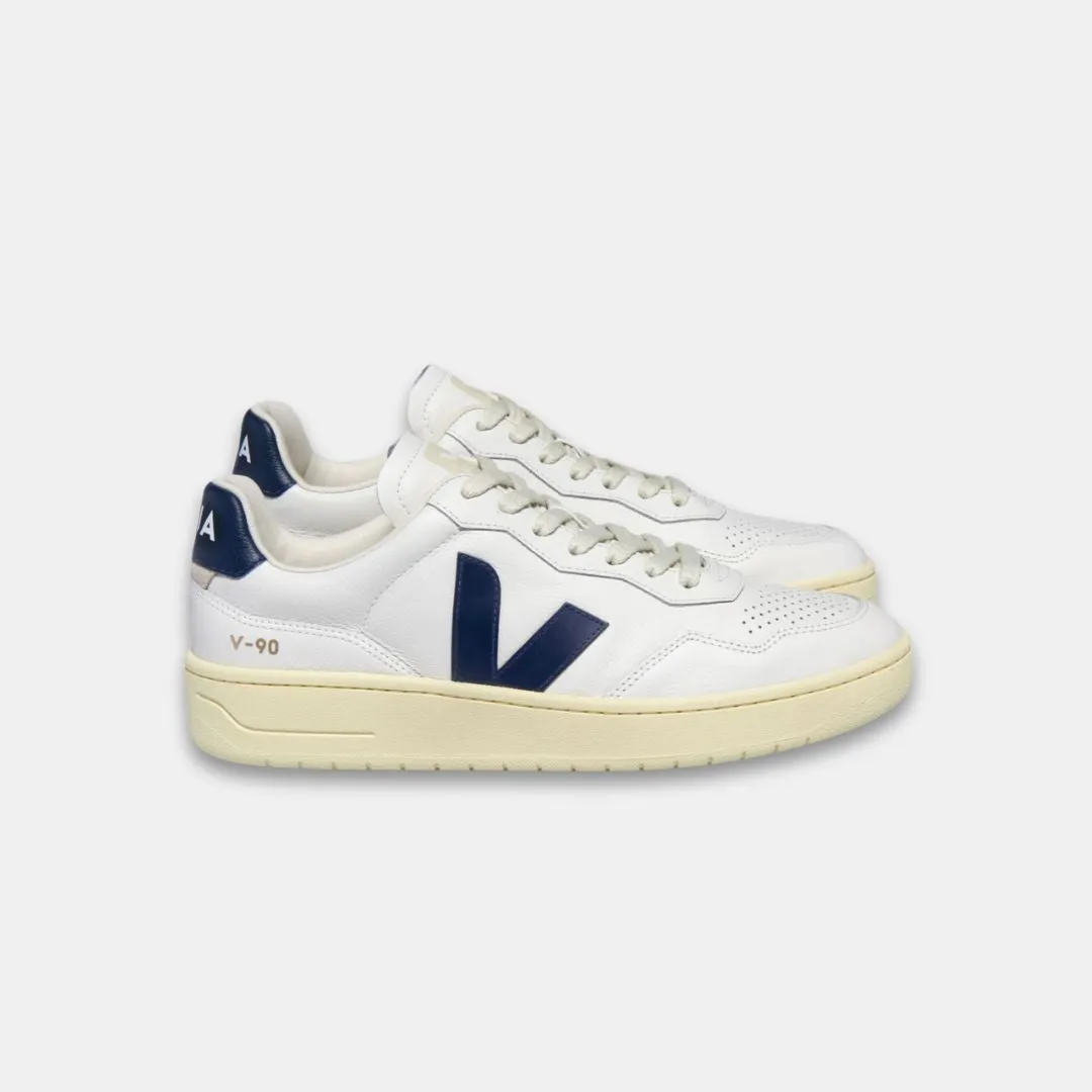 Veja Men's V-90 Leather Extra White Nautico