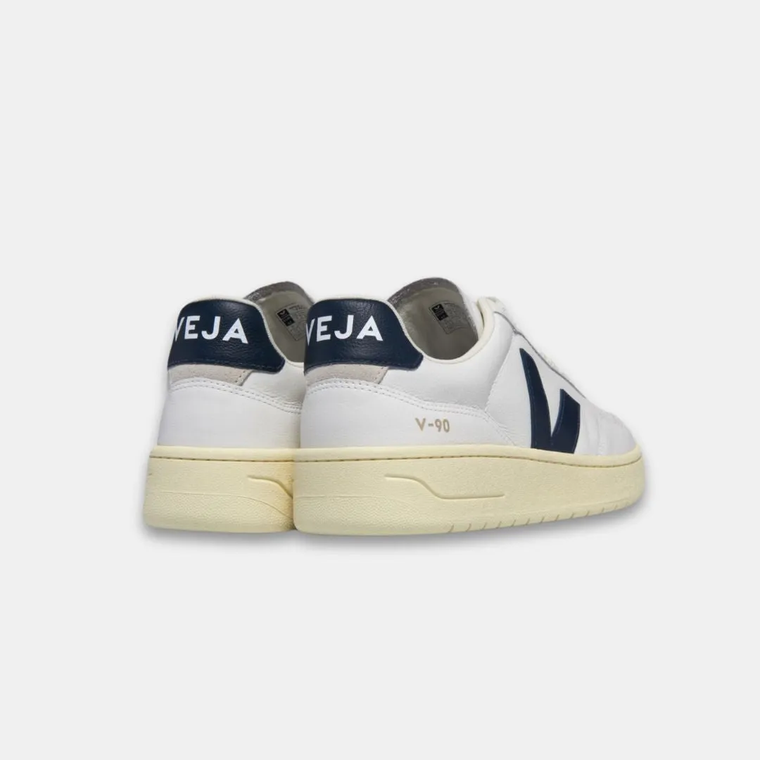 Veja Men's V-90 Leather Extra White Nautico